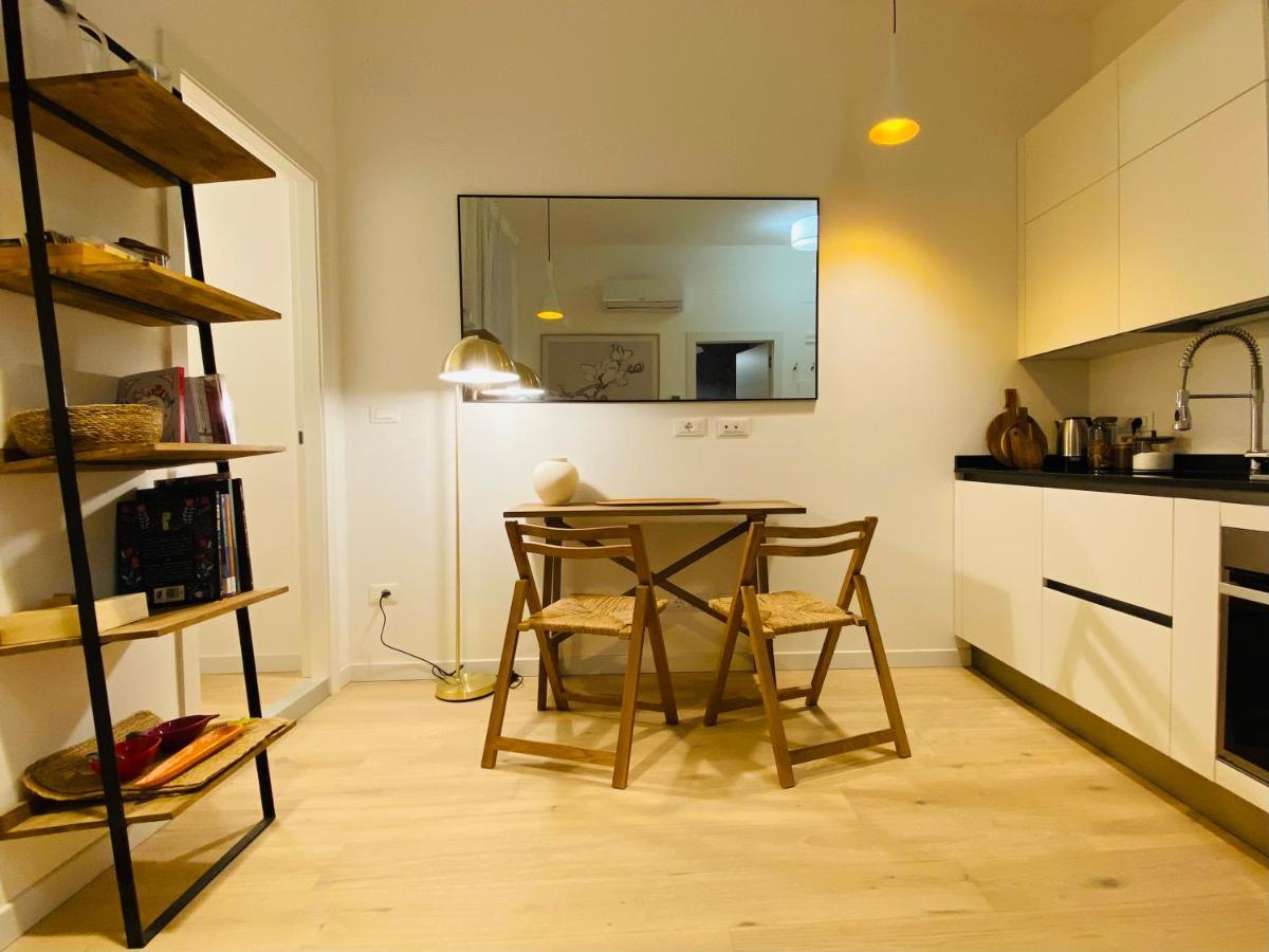 Piazzaborsa Charme Apartment Triest Zewnętrze zdjęcie