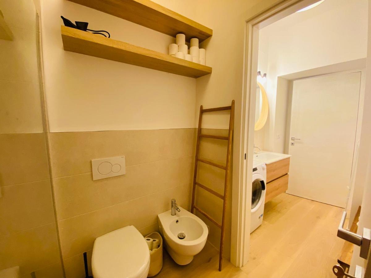Piazzaborsa Charme Apartment Triest Zewnętrze zdjęcie